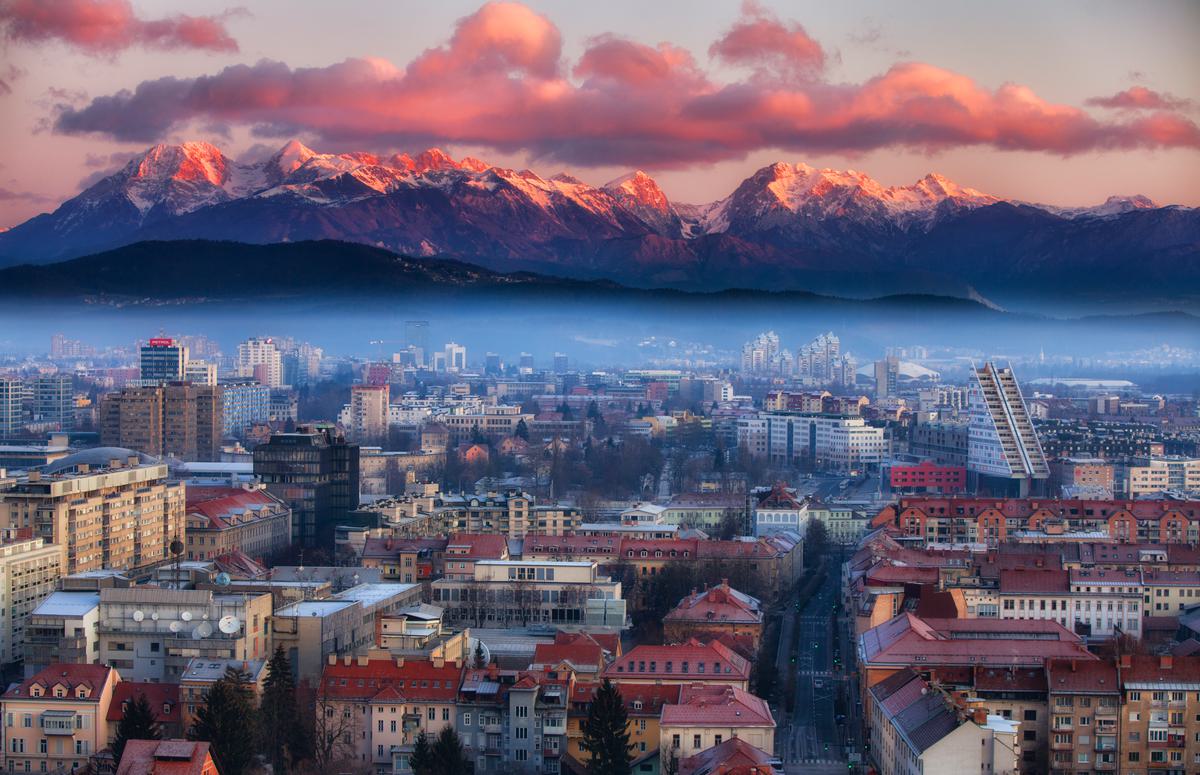 Panorama ljubljana rok godec