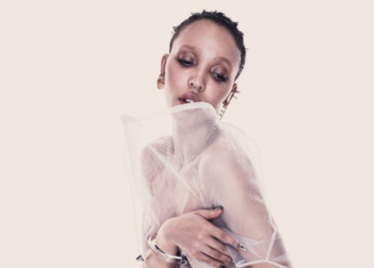 FKA twigs perfect stranger